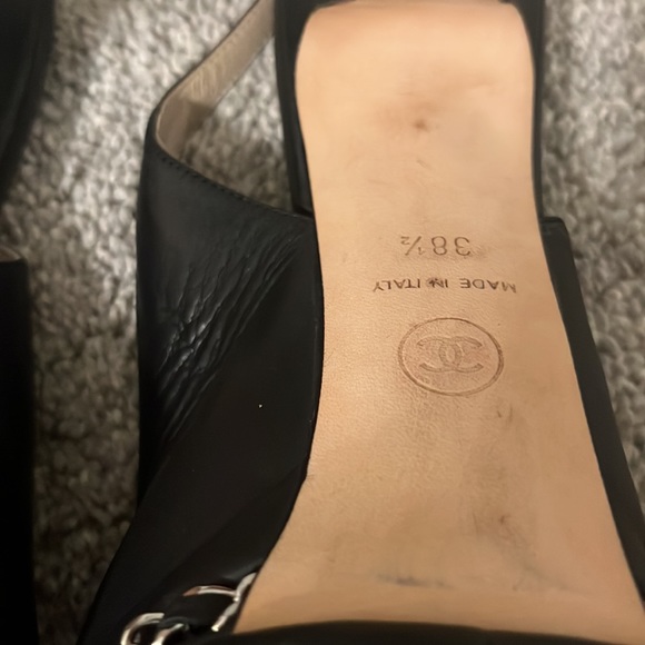 CHANEL - 2014 Interlocking CC Logo Slingback Pumps - Picture 10 of 10